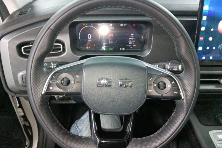 Used BAIC Off-Road BJ30 2024 1.5T Magic Electric Drive Advanced Version Steering Wheel