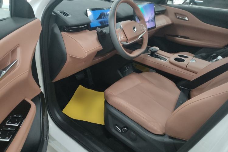 Used CHANGAN UNI-Z 2025 1.5T Luxury Version Driver Seat