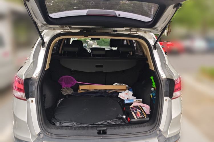 Used Dongfeng Aeolus AX7 2015 2.0L Automatic Zhiyi Trim
