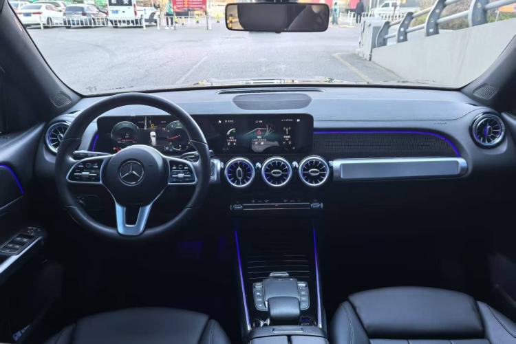 Used Mercedes-Benz GLB 2020 GLB 200 Dynamic Edition Interior 3