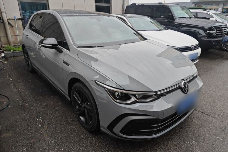 Used Volkswagen Golf 2023 Facelift 280TSI DSG R-Line Lite Front Right 45 Deg