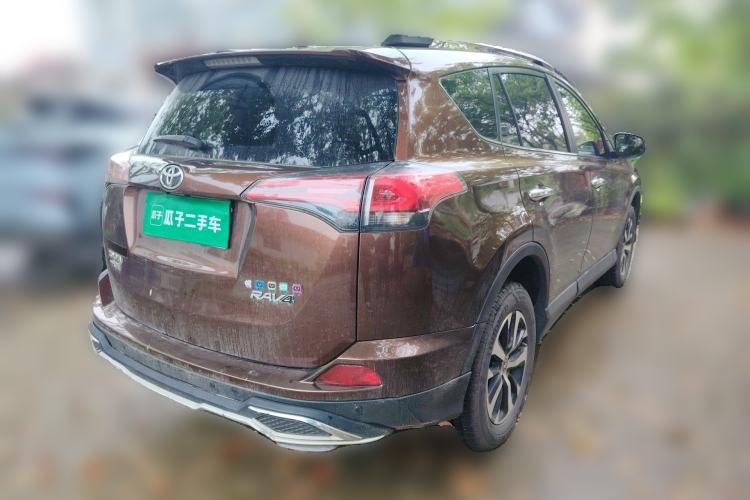 Used Toyota RAV4 2016 2.0L CVT Two-Wheel Drive Smart Edition China V Standard Rear Right 45 Deg
