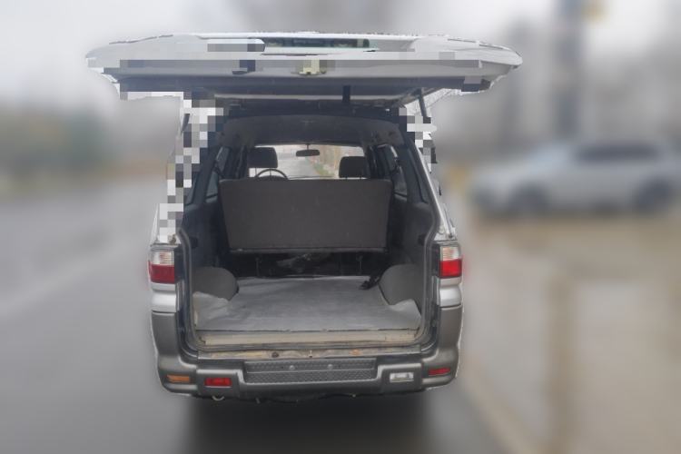 Used FORTHING Lingzhi 2013 V3 1.5L 5-Seat Standard Model I
