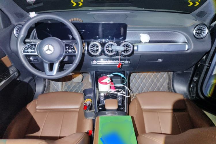 Used Mercedes-Benz GLB 2022 GLB 200 Dynamic Edition Center Console