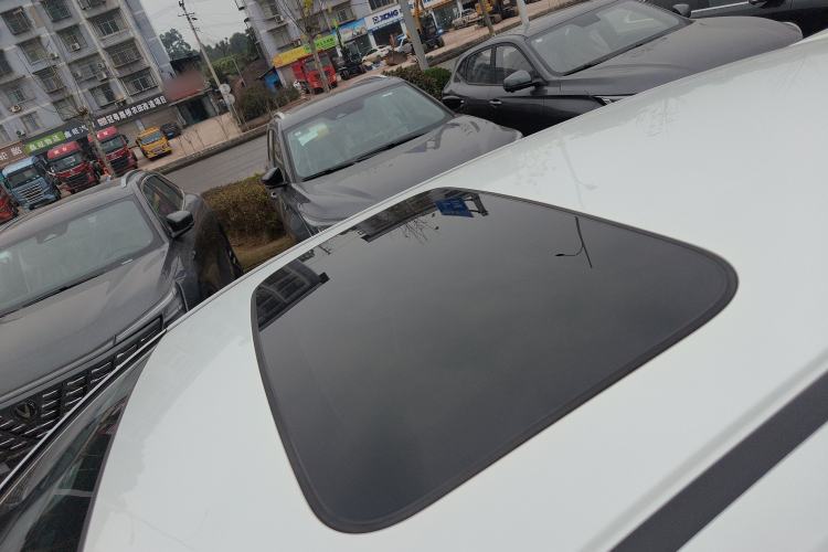 Used Honda Fit 2022 1.5L CVT Trendy Sunroof Edition Roof