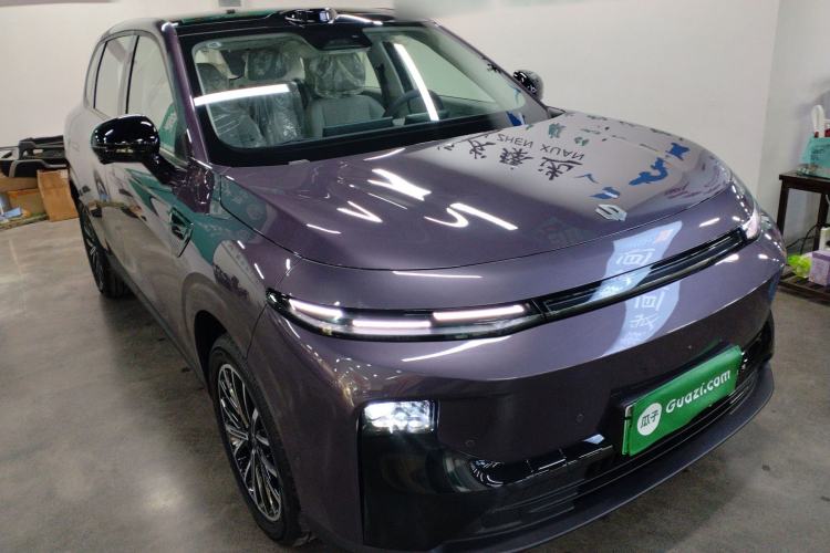 Used Leapmotor B10 2025 510 LiDAR Version Front Right 45 Deg