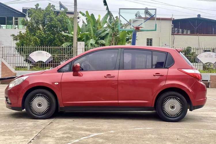 Used Venucia R50 2016 1.6L Automatic Elite Edition