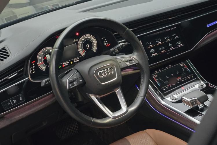 Used Audi Q7 2023 45 TFSI quattro S line Sport model