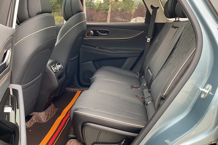 Used Chery Tiggo 9 2023 2.0T Dual-Clutch Two-Wheel Drive Leading Edition 5 Seats