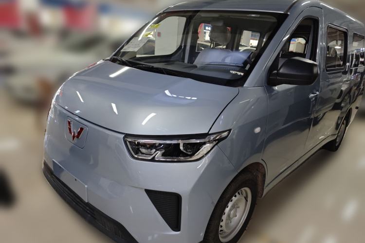 Used Wuling Yangguang 2025 Model 400km Bus Edition—Comfort Edition