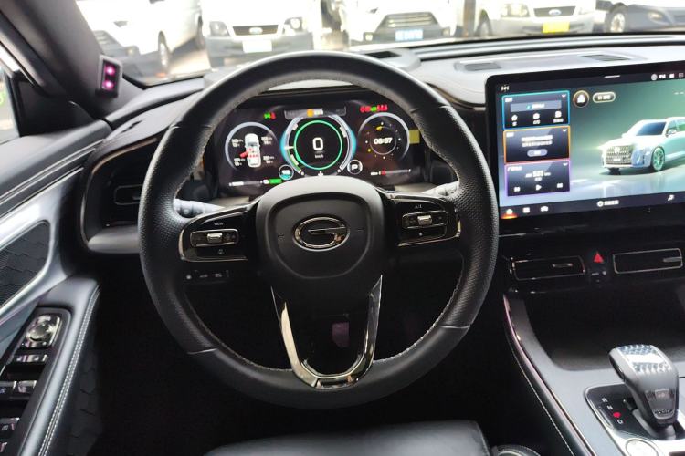 Used GAC Trumpchi GS8 2022 Dual-Engine Series 2.0TM Two-Wheel Drive Prestige Edition (7 Seats)
