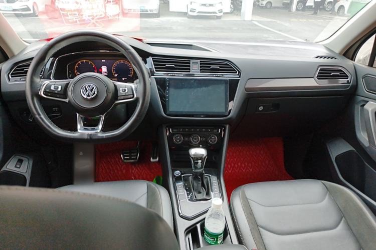 Used Volkswagen Tiguan L 2021 330TSI Automatic Two-Wheel Drive R-Line Enhanced Edition
