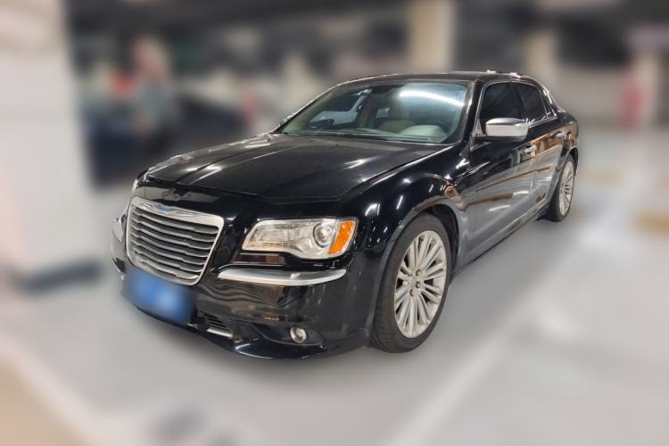 Used Chrysler 300C 2012 3.6L Luxury Edition
