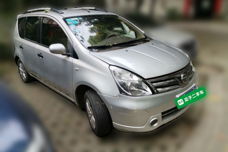 Used Nissan Livina 2010 Jingyue Edition 1.6L Manual All-Around Model Front Right 45 Deg