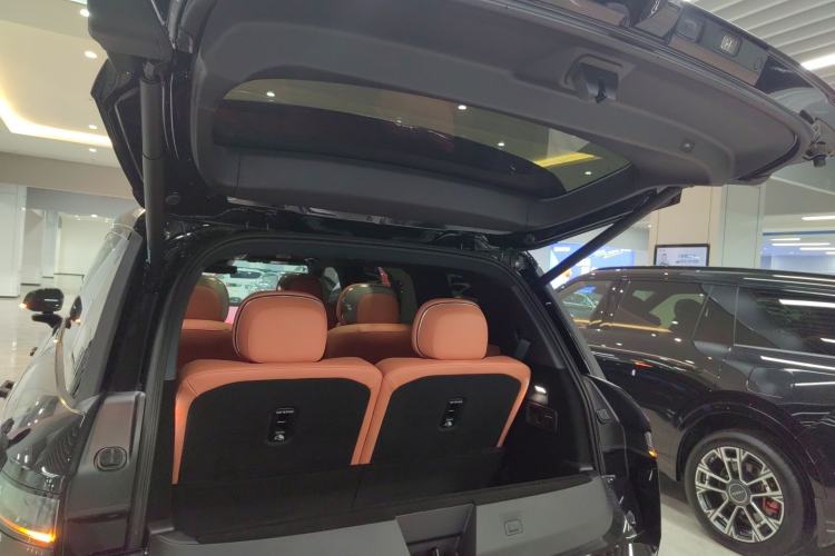 Used Lynk & Co 900 2025 2.0T Ultra Trunk