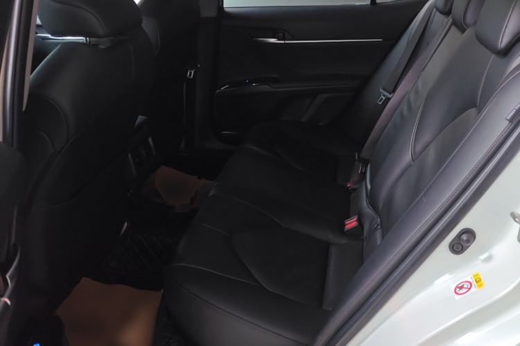 Used Toyota Camry 2018 2.5G Luxury Edition
