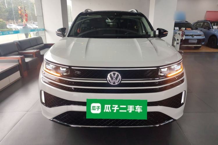 Used Volkswagen Tavendor 2024 380TSI All-Wheel Drive R-Line Cruise Edition Front