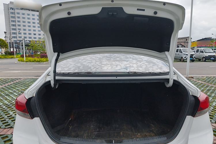 Used Hyundai Elantra (6th Generation / Lingdong) 2016 1.6L Automatic ZhiXuan – Elite Version Trunk