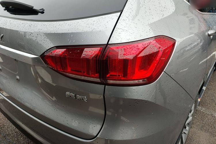 Used Wey VV6 2019 2.0T Two-Wheel-Drive Flagship Version China VI Standard