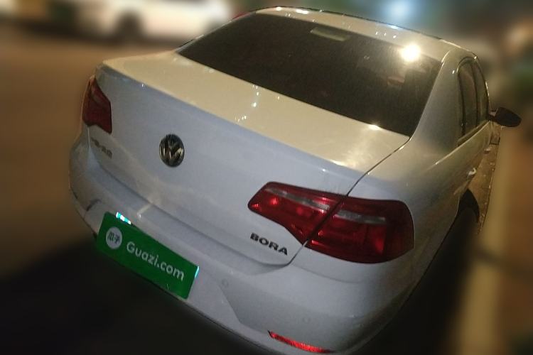 Used Volkswagen Bora 2015 Value Edition 1.6L Manual Fashionable Style Rear Right 45 Deg