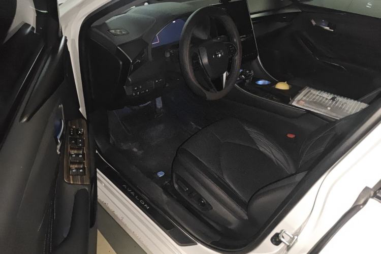 Used Toyota Avalon 2022 Dual-Engine 2.5L XLE Premium Edition