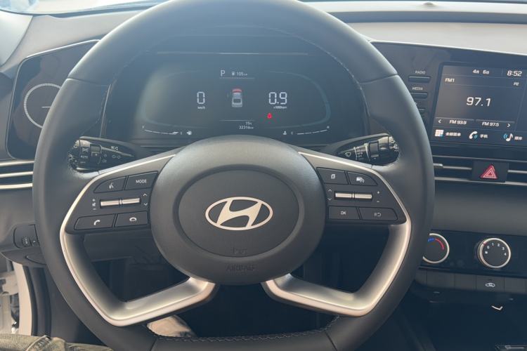 Used Hyundai Elantra 2023 1.5L CVT GLX Elite Edition Steering Wheel
