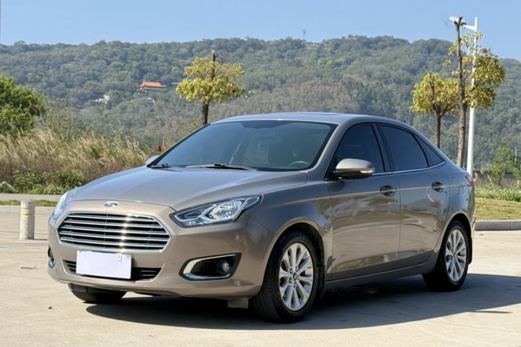 Used Ford Escort 2015 1.5L Automatic Fashion Model