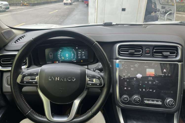 Used Lynk & Co 01 2019 2.0T Four-Wheel Drive Genie Pro Version China VI Standard
