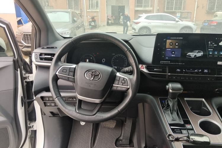 Used Toyota Granvia 2024 2.5L Hybrid Prestige PLUS Four-Wheel Drive Version
