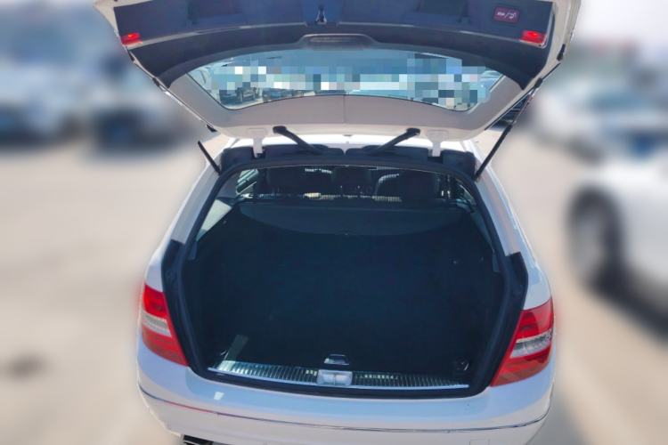 Used Mercedes-Benz C-Class 2011 C 200 Fashion Travel Edition
