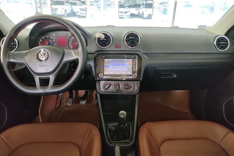 Used Volkswagen Jetta 2017 1.5L Manual Fashion Edition
