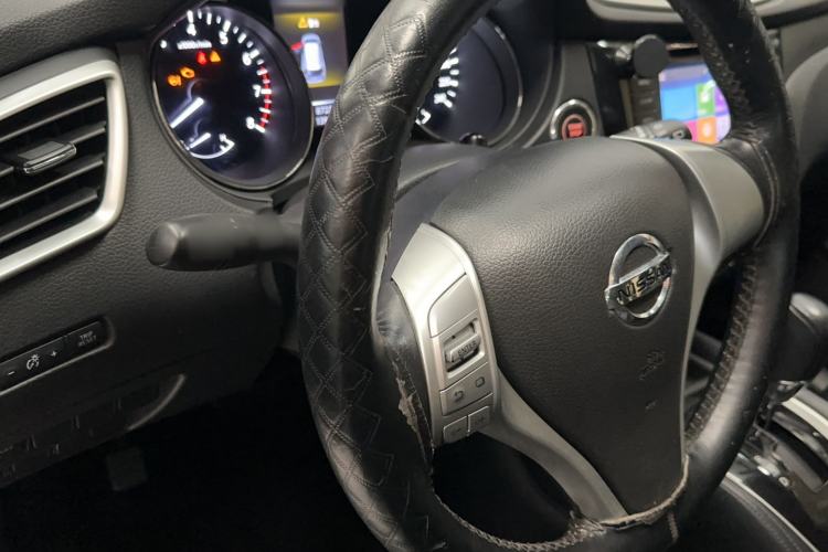 Used Nissan X-Trail 2015 2.0L CVT Comfort MAX Edition 2WD