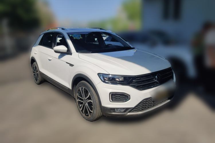 Used Volkswagen T-ROC 2021 280TSI DSG Two-Wheel Drive Comfort Connect Edition Front Right 45 Deg