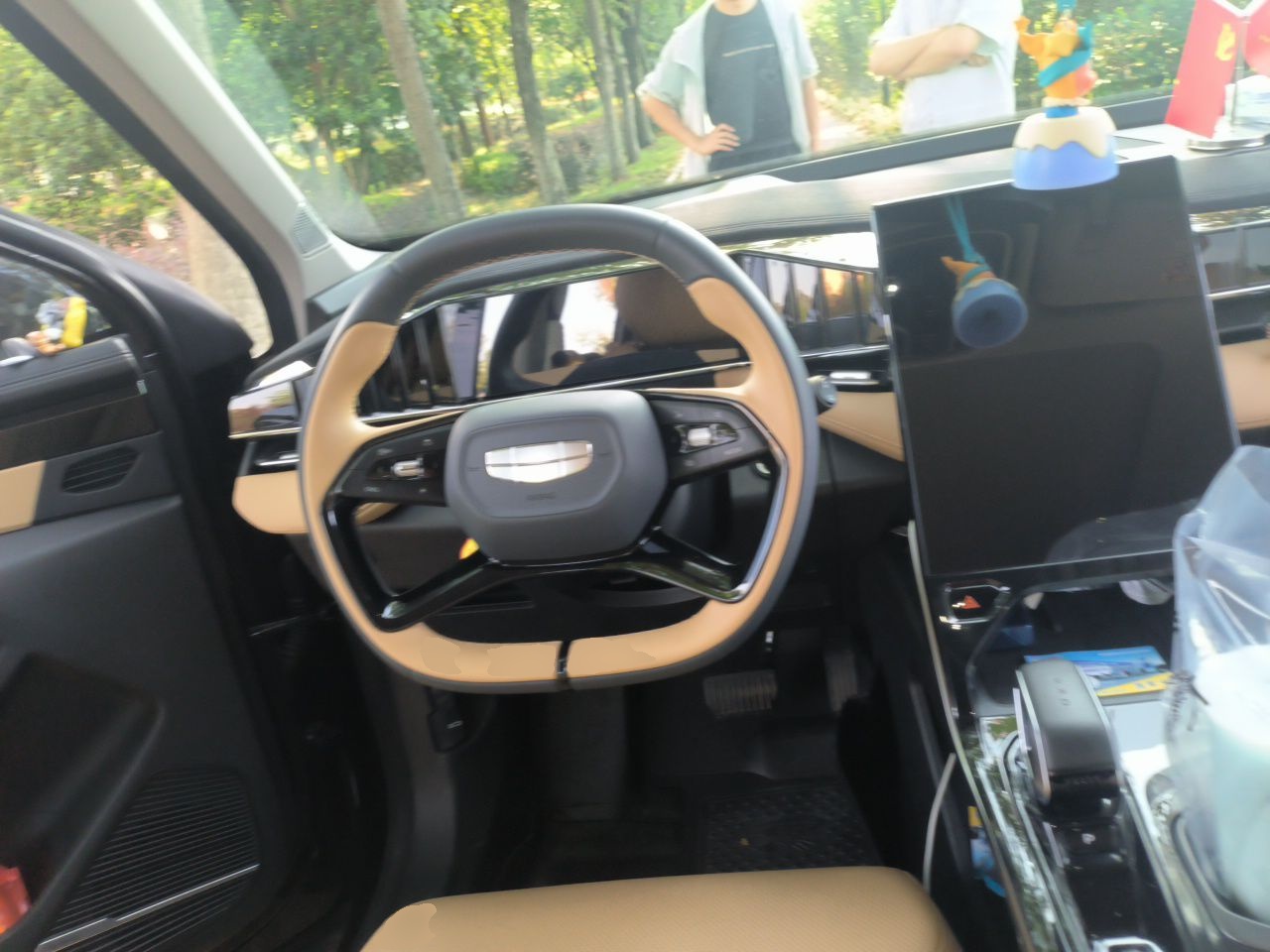 Geely Auto FX11 2023 1.5TD DCT Prestige Edition — снимка 10