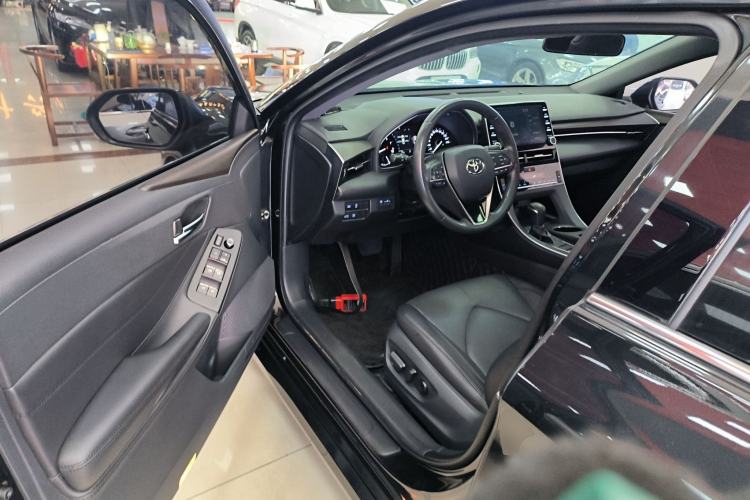 Used Toyota Avalon 2019 2.0L Luxury Edition China VI Standard