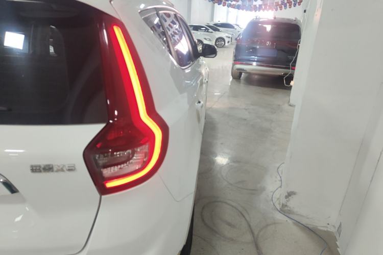 Used Geely Auto Vision X6 2018 1.4T CVT 4G Connected Luxury Version
