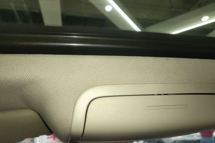 Used Volkswagen Sagitar 2015 230TSI Automatic Comfort Version