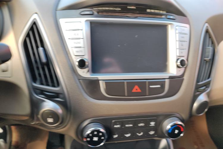 Used Hyundai ix35 2013 2.0L Automatic 2WD Comfort GL China IV Standard