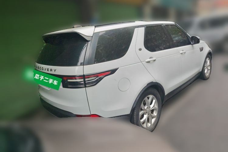 Used Land Rover Discovery 2020 2.0T SE
