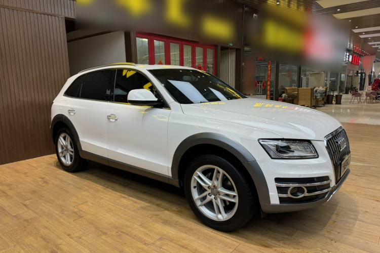 Used Audi Q5 2017 Plus 40 TFSI Comfort Model