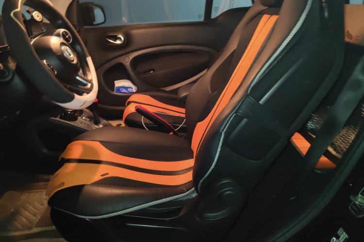 Used smart fortwo 2019 0.9T 66kW Hardtop Wind Power Edition China VI Left Front Seat