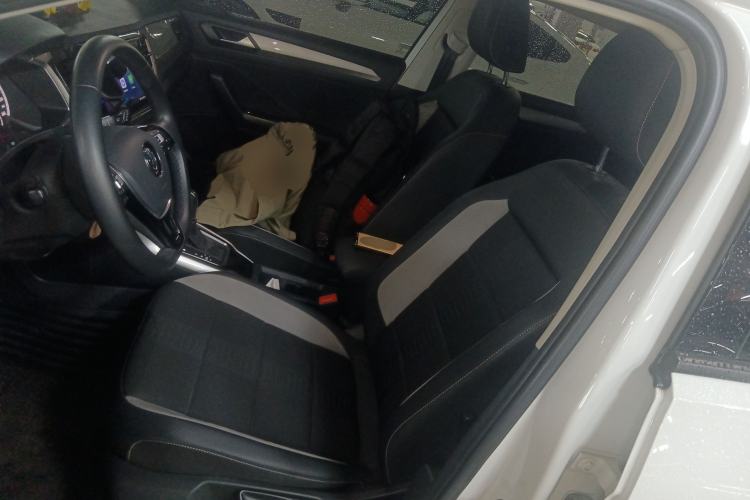 Used Volkswagen T-ROC 2019 230TSI DSG Two-Wheel-Drive Advanced Version China VI Standard