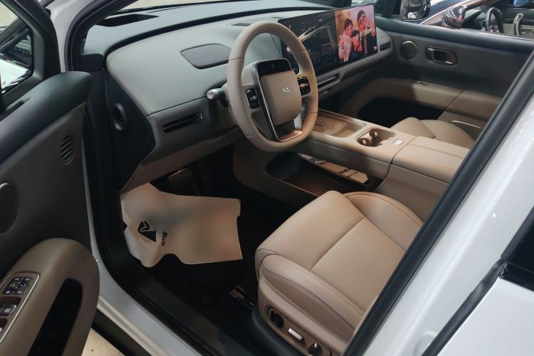 Used Li Auto Li Auto i6 2025 Model Two-Wheel-Drive Standard Type