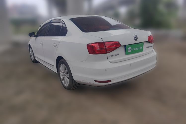 Used Volkswagen Sagitar 2015 1.6L Manual Comfort Model