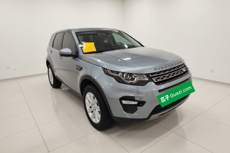 Used Land Rover Discovery Sport 2018 240 PS SE Version Exterior 1