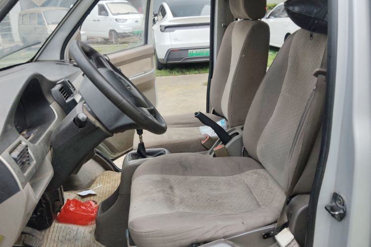 Used Wuling Rongguang 2012 1.5L Extended Basic Version Left Front Seat