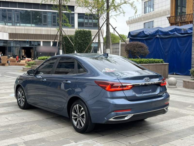 Used Ford Escort 2021 1.5L Automatic Diamond Edition — 32