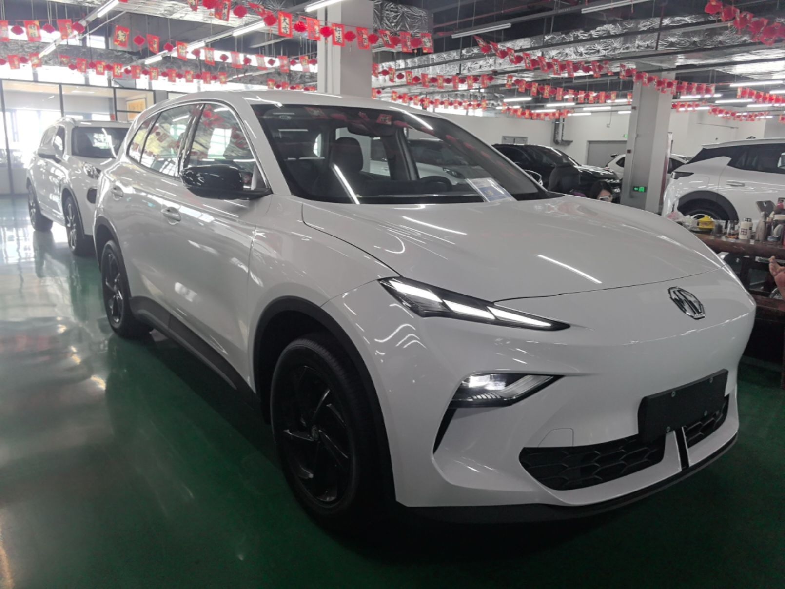 MG ES5 2025 425 Pro Rear-Drive Version — снимка 3