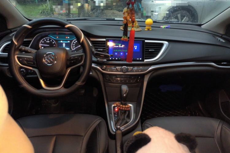 Used Buick GT 2016 18T Dual-Clutch Luxury Model Center Console