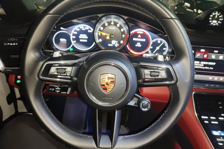 Used Porsche Panamera 2023 Panamera 4 E-Hybrid Executive Long Wheelbase Platinum Edition 2.9T Steering Wheel